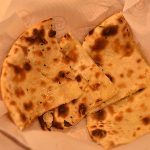 Pan de harina de trigo con queso.